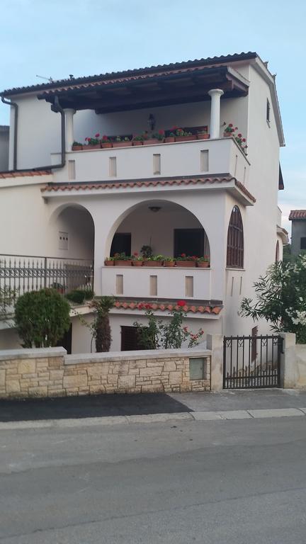 Villa Milan Vinkuran Extérieur photo